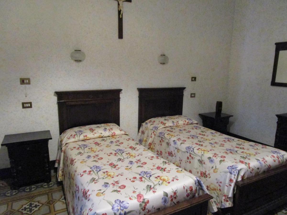 Casa S. Giuseppe Di Cluny Bed and Breakfast Rome Buitenkant foto