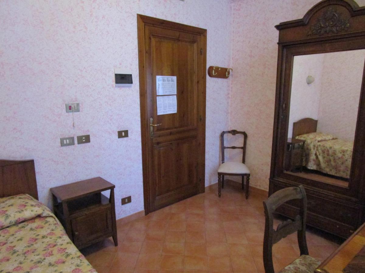 Casa S. Giuseppe Di Cluny Bed and Breakfast Rome Buitenkant foto