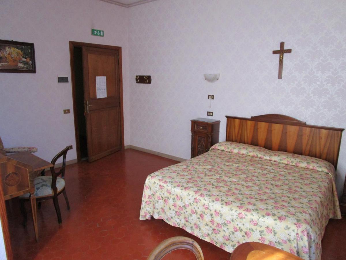 Casa S. Giuseppe Di Cluny Bed and Breakfast Rome Buitenkant foto